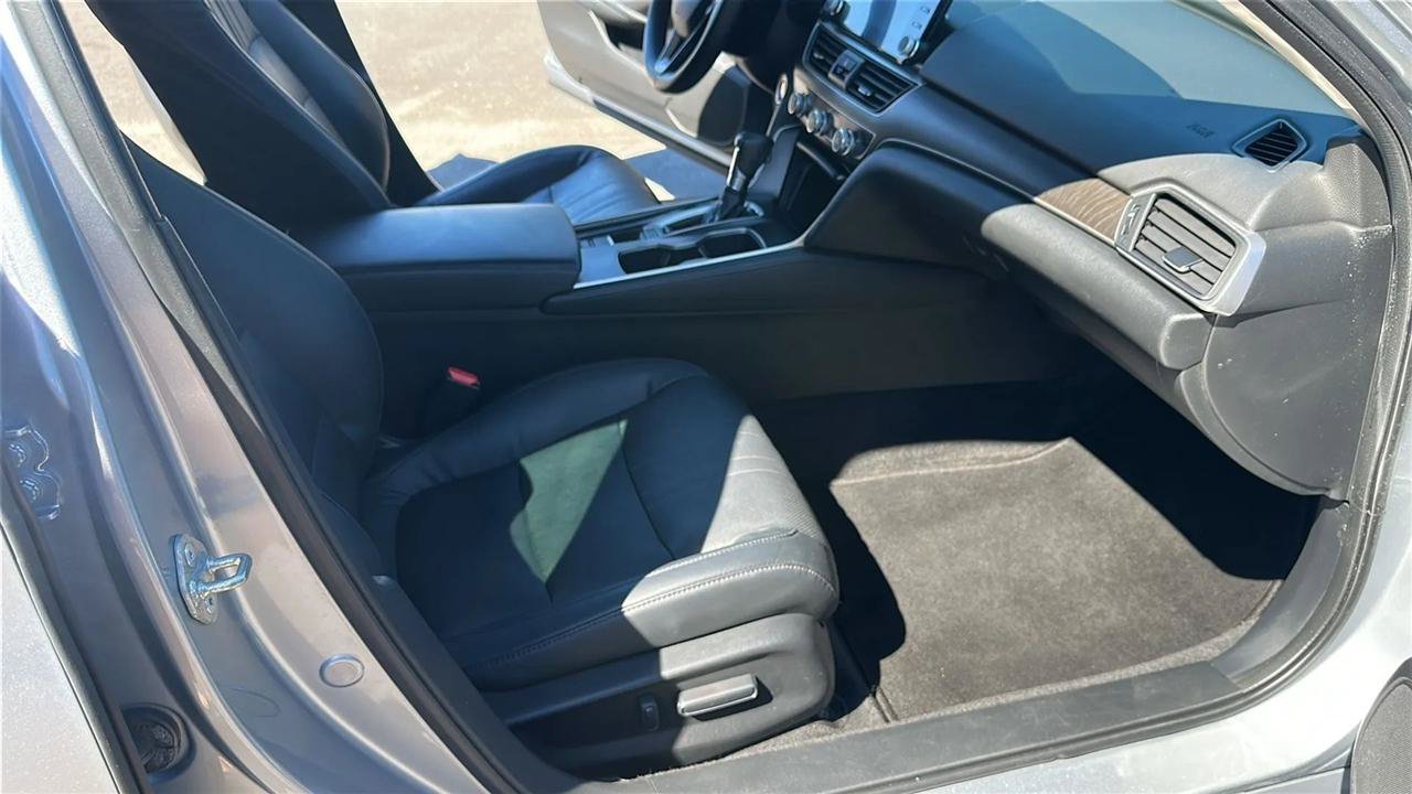 Used 2018 Honda Accord EX-L image 34