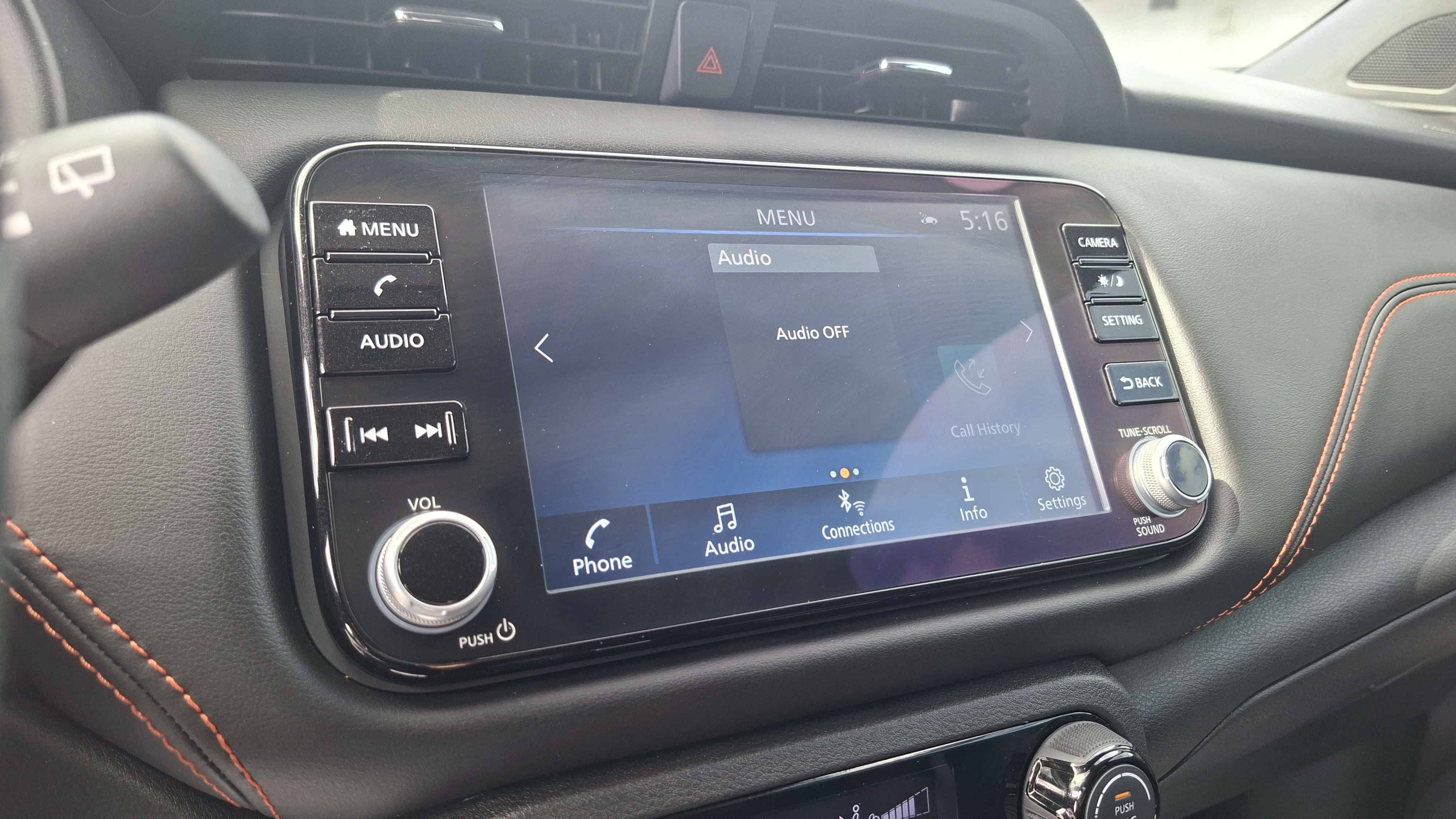 Certified 2024 Nissan Kicks SR FWD image 13