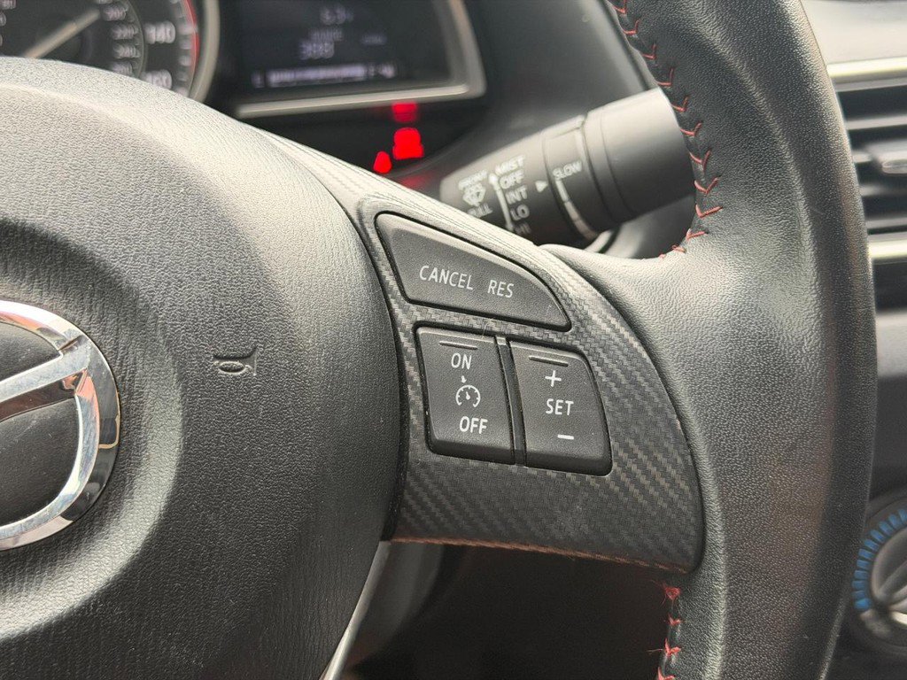 Used 2015 MAZDA MAZDA3 i Touring FWD image 18
