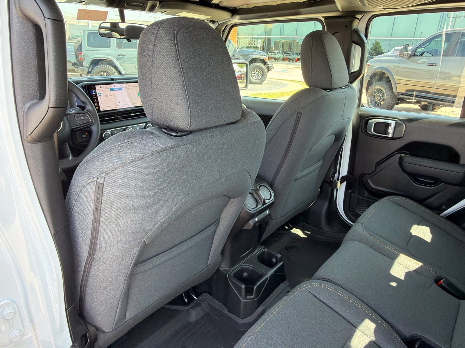 New 2026 Jeep Gladiator Sport AWD/4WD image 15