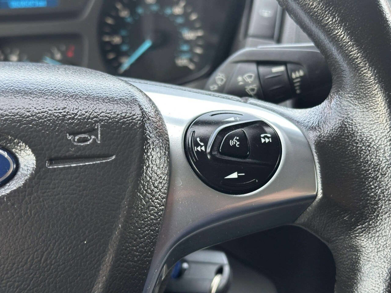 Used 2016 Ford Transit 150 XL image 29