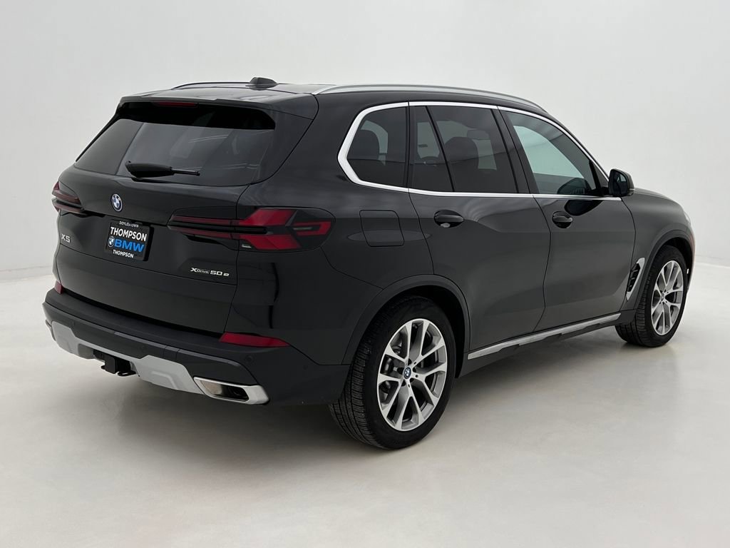 Certified 2025 BMW X5 xDrive50e w/ Premium Package image 9