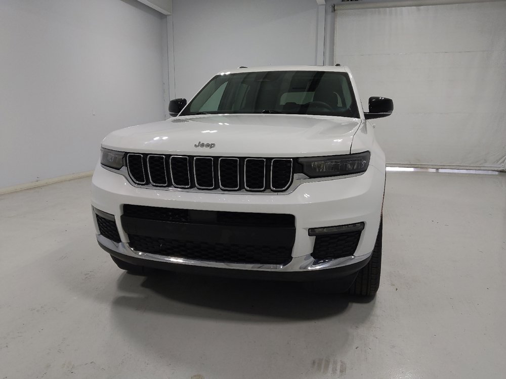 Used 2023 Jeep Grand Cherokee L Limited AWD/4WD image 15