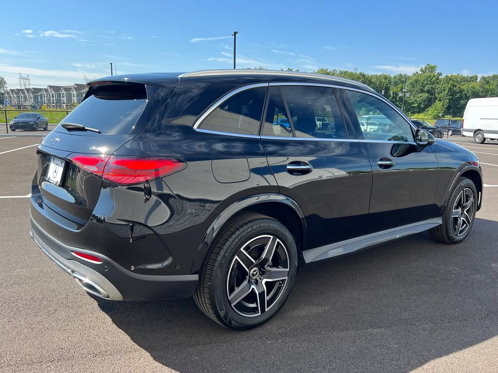 Used 2023 Mercedes-Benz GLC 300 4MATIC image 8