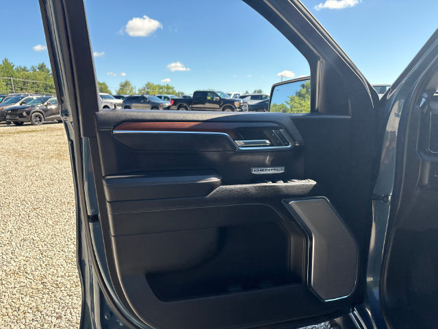 Used 2024 GMC Sierra 1500 Denali w/ Technology Package AWD/4WD image 23