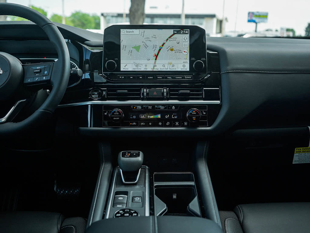 New 2025 Nissan Pathfinder SL w/ SL Premium Package image 18