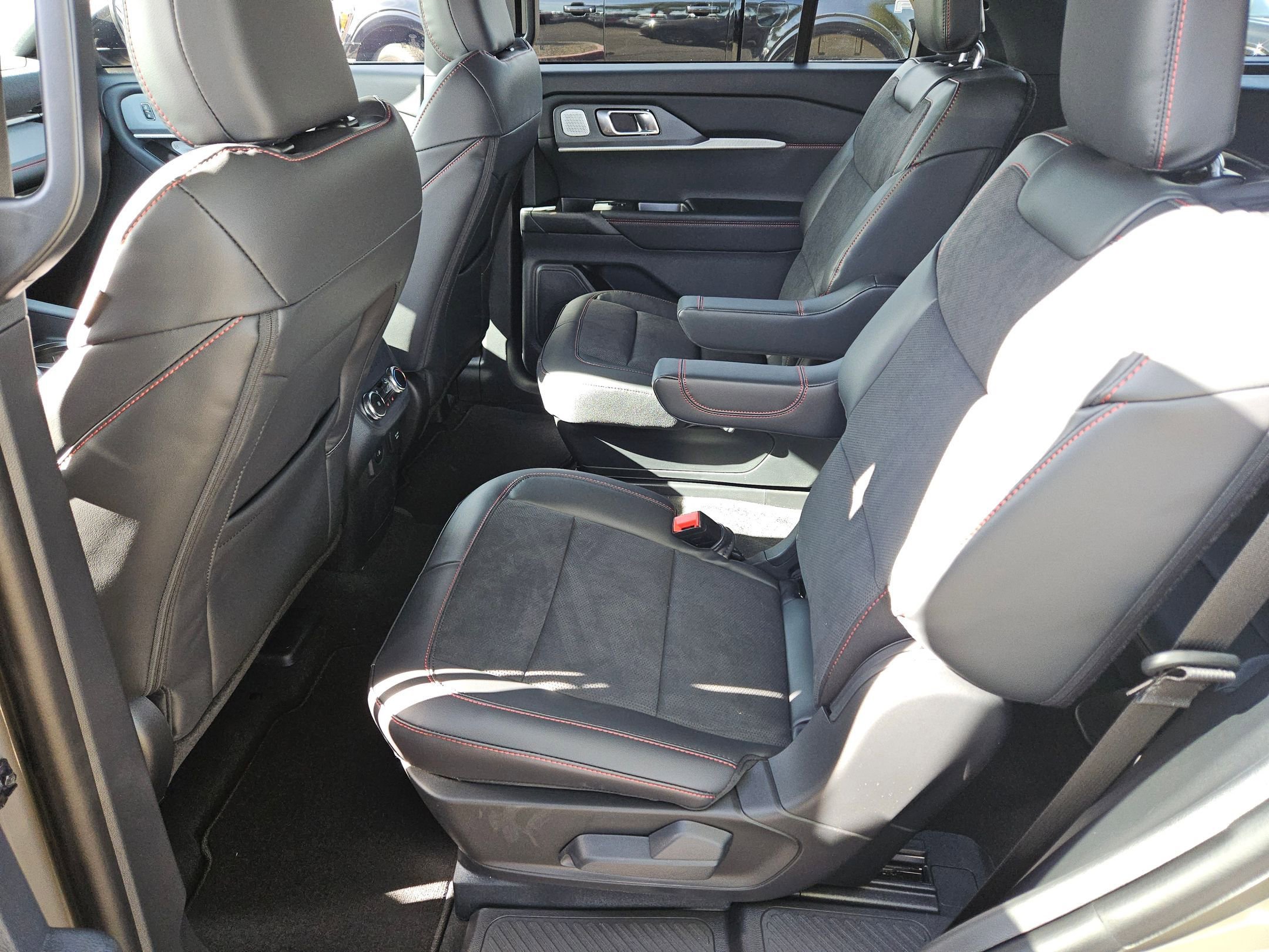 New 2026 Ford Explorer ST w/ Sun And Sound Package image 15