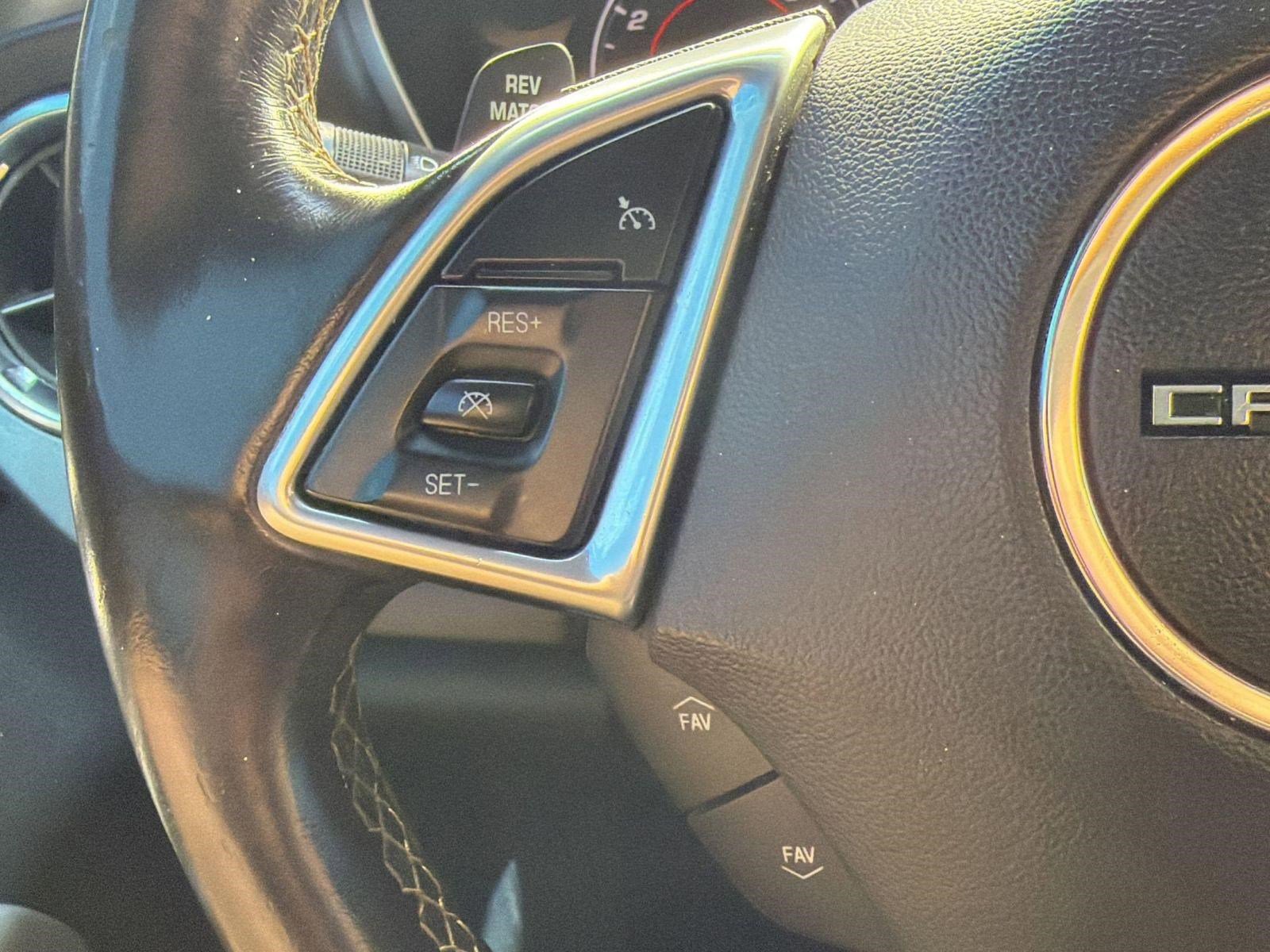 Used 2020 Chevrolet Camaro LT RWD image 15