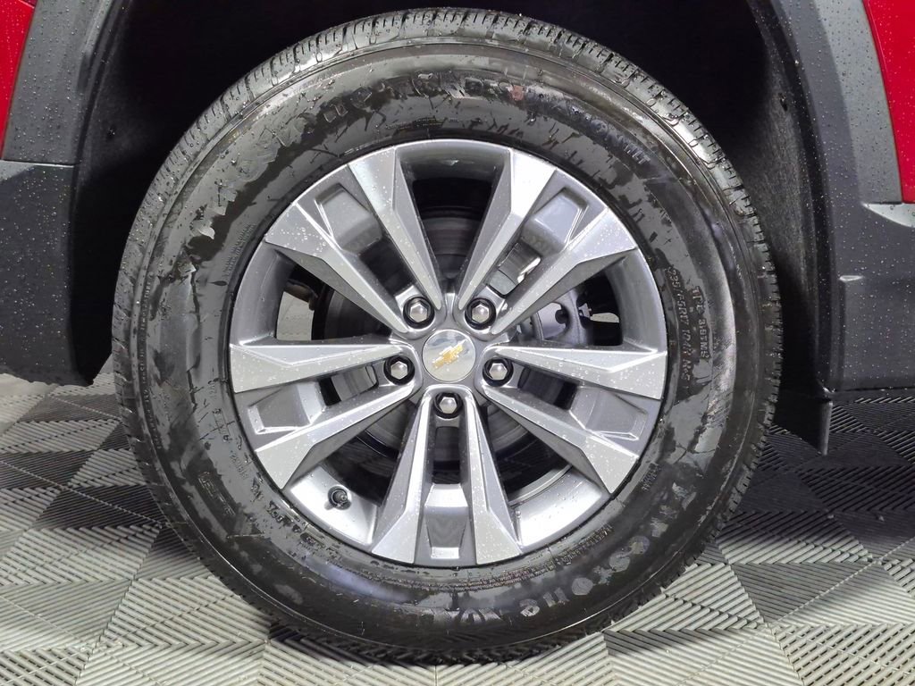 New 2026 Chevrolet Equinox LT w/ Safety and Technology Package FWD image 27