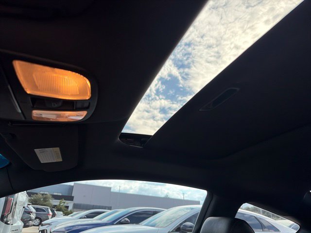 Used 2014 Hyundai Genesis 3.8 RWD image 16