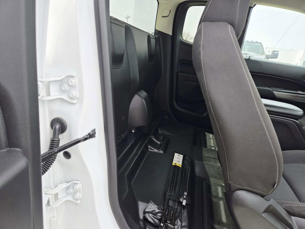 Used 2022 Chevrolet Colorado LT w/ Fleet Safety Package image 15
