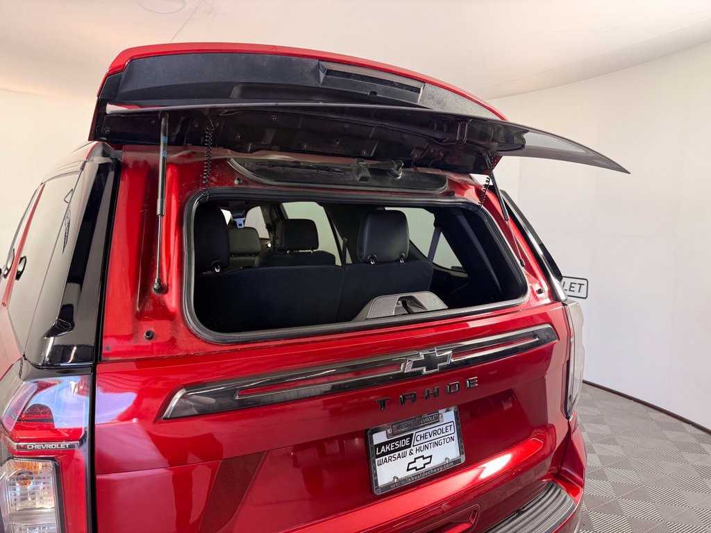 Used 2021 Chevrolet Tahoe Z71 w/ Luxury Package AWD/4WD image 28