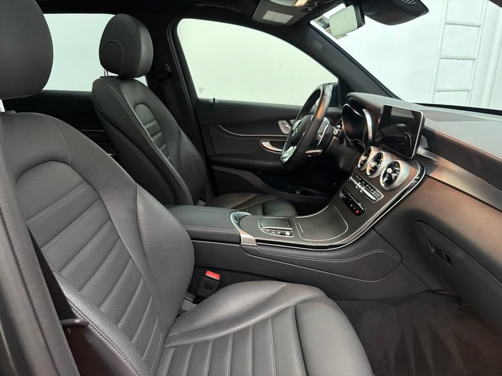 Used 2021 Mercedes-Benz GLC 43 AMG 4MATIC image 31