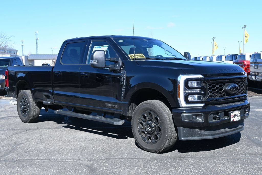 New 2026 Ford F350 XLT w/ XLT Premium Package AWD/4WD image 2