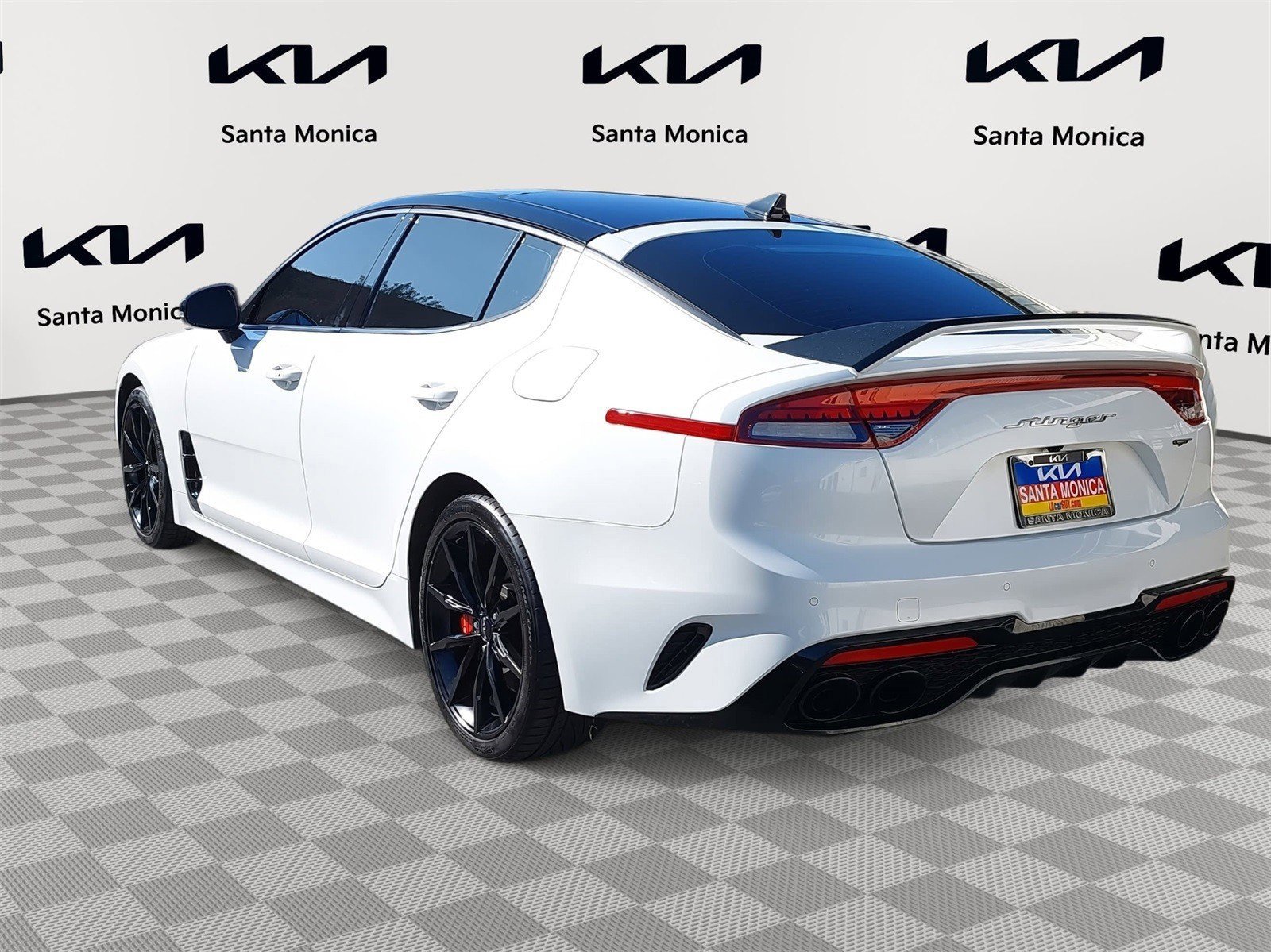 Used 2022 Kia Stinger GT2 w/ Scorpion Package image 7