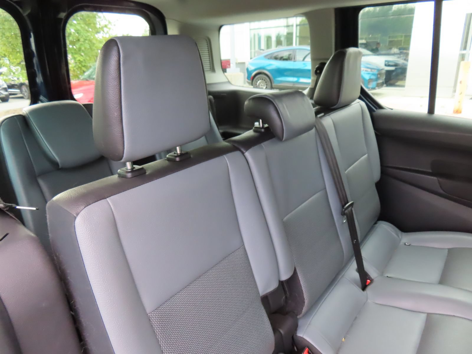 Used 2017 Ford Transit Connect XL FWD image 30