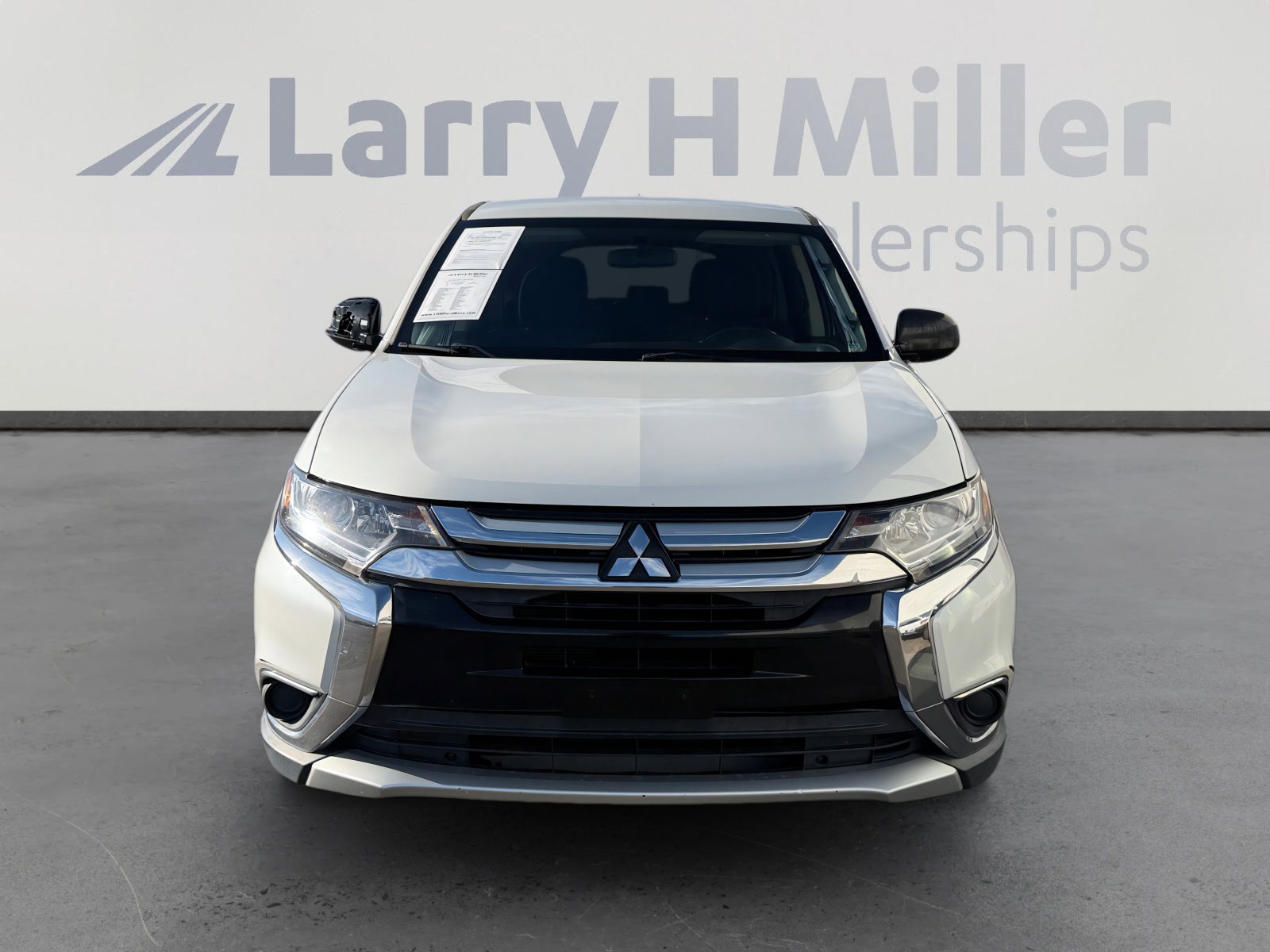 Used 2016 Mitsubishi Outlander ES AWD/4WD image 8