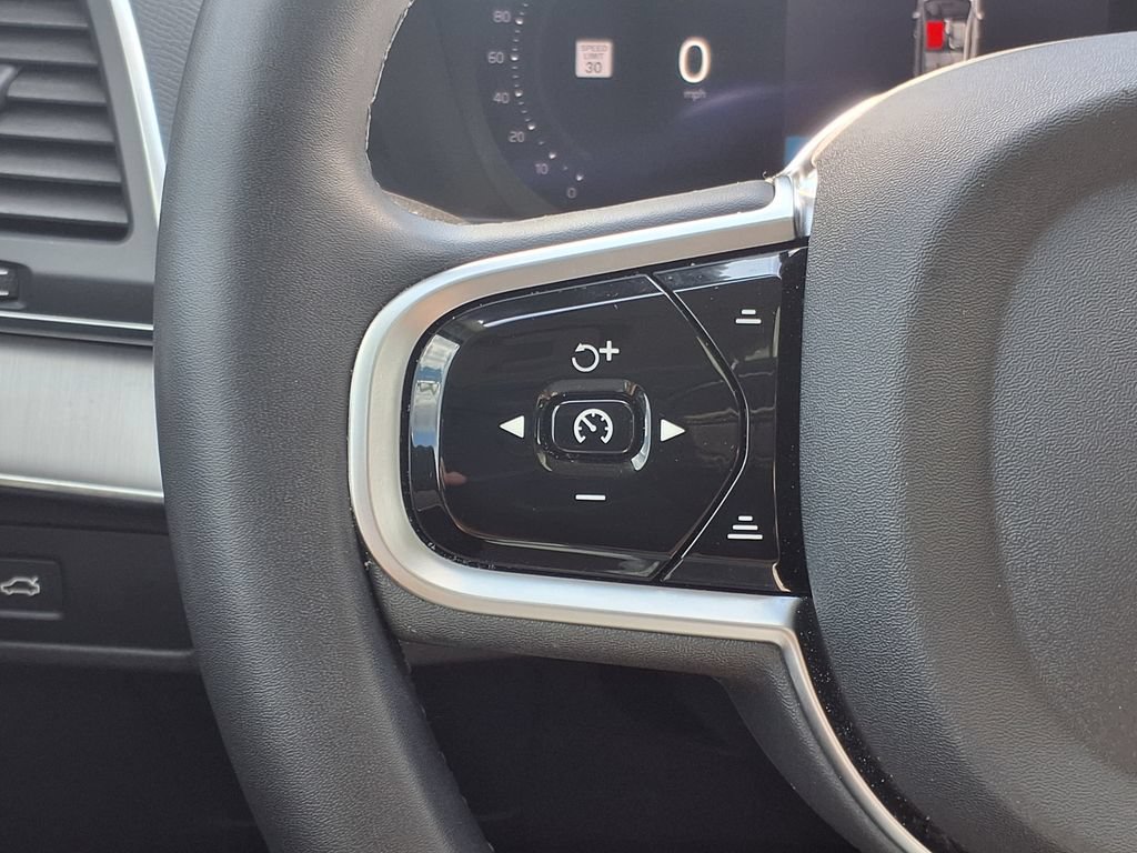 Certified 2025 Volvo XC90 B5 Core w/ Protection Package Premier AWD/4WD image 29