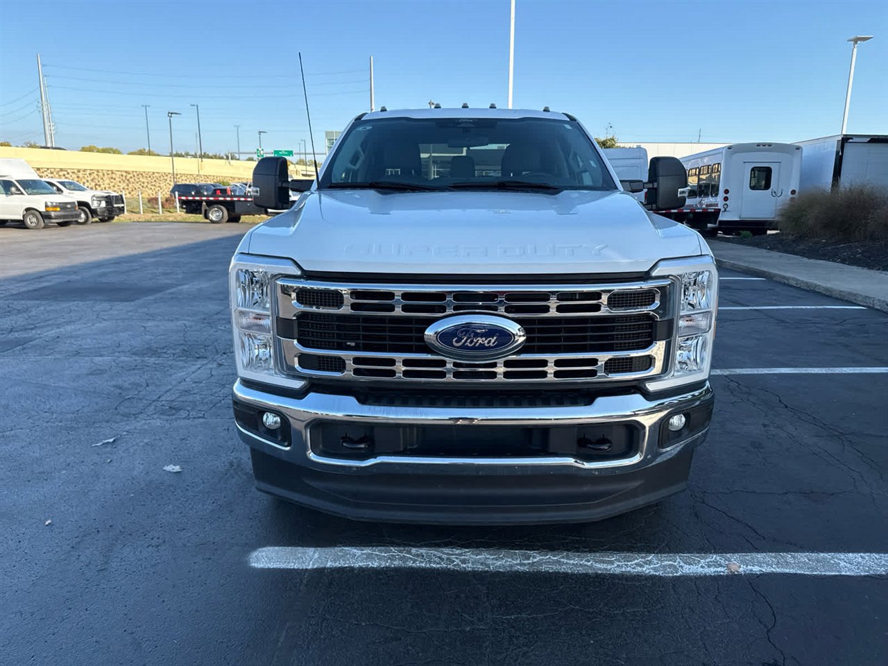 Used 2024 Ford F350 XLT image 3