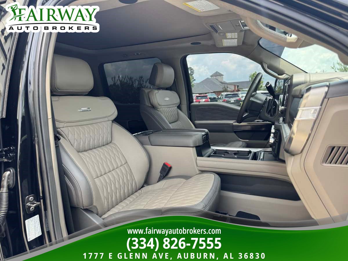 Used 2025 Ford F250 Platinum w/ Platinum Plus Package AWD/4WD image 12