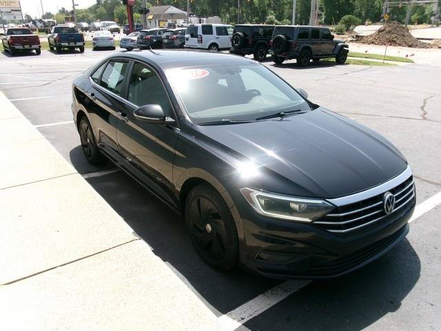 Used 2019 Volkswagen Jetta SEL Premium FWD image 3
