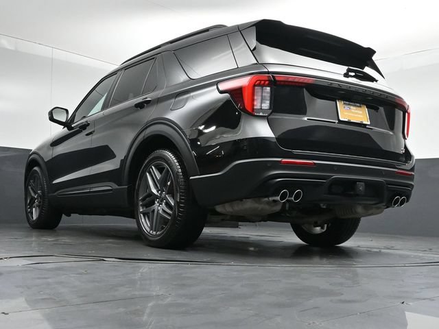 Certified 2025 Ford Explorer ST AWD/4WD image 44