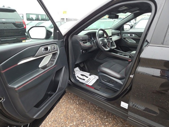 Certified 2025 Ford Explorer ST image 22