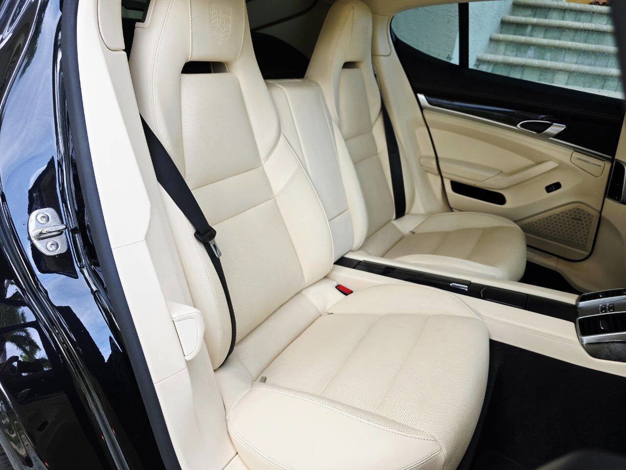 Used 2014 Porsche Panamera Turbo S w/ Exterior Package in Black image 92