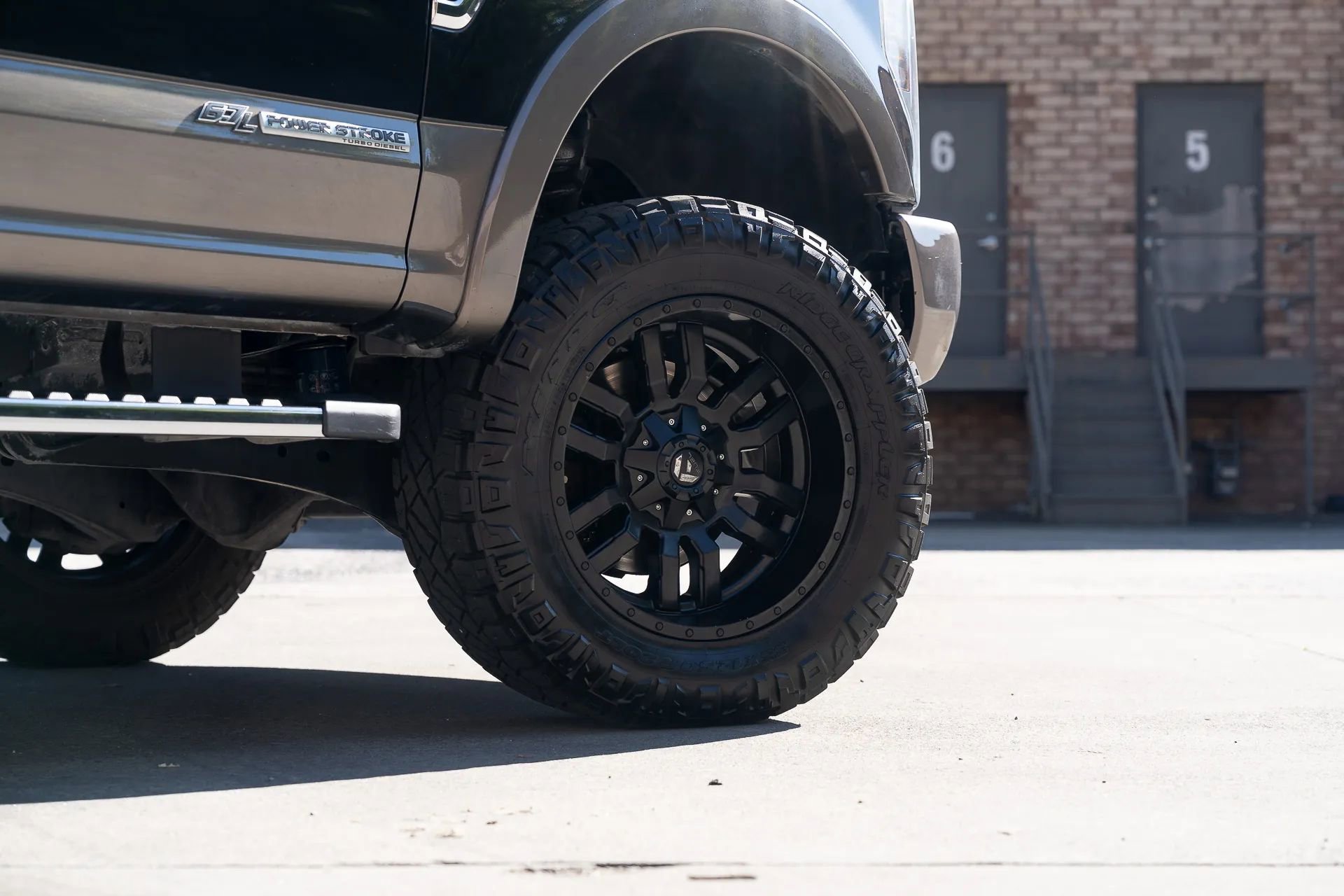 Used 2019 Ford F250 Lariat w/ Chrome Package image 3