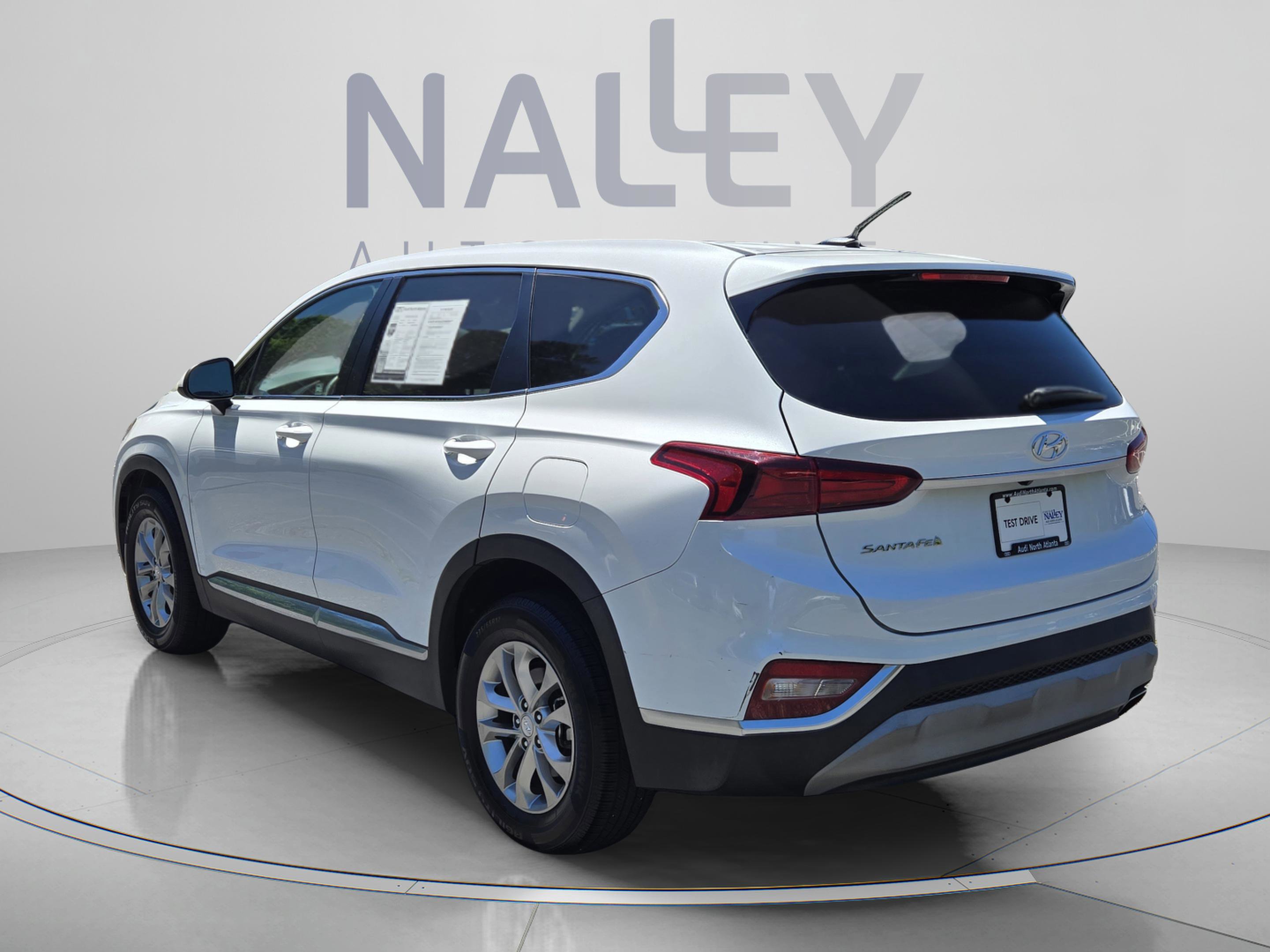 Used 2019 Hyundai Santa Fe SE FWD image 3