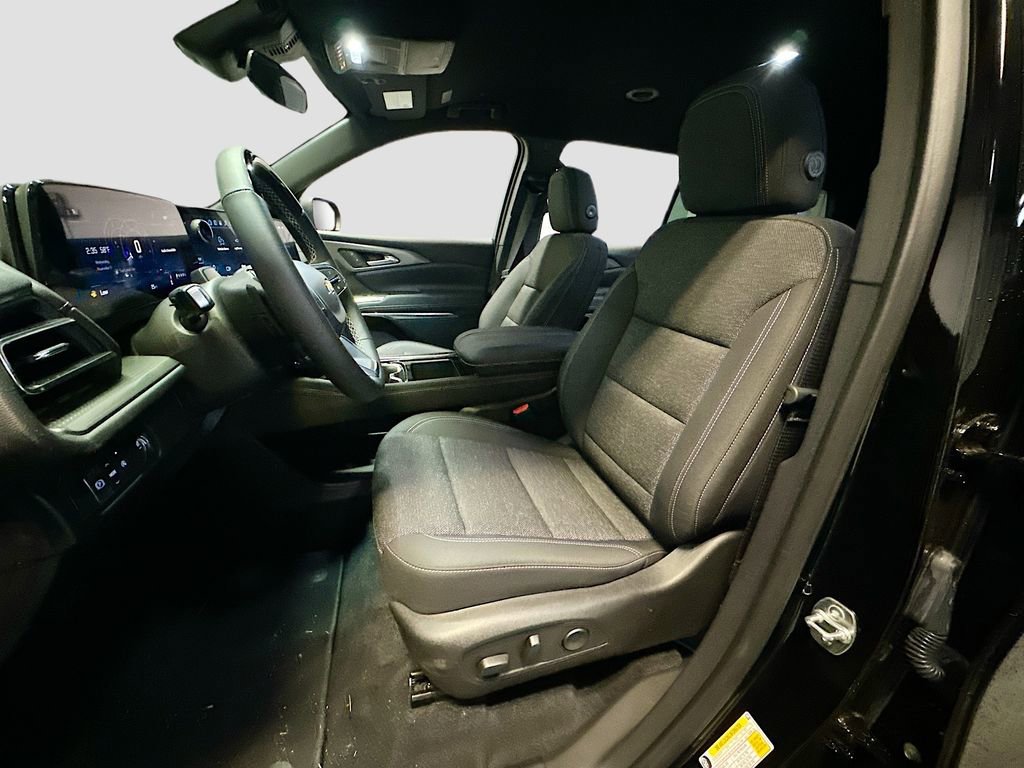 New 2025 Chevrolet Traverse LT w/ Enhanced Driving Package image 23