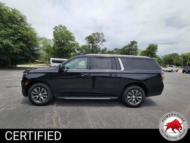 Used 2022 Chevrolet Suburban LT w/ Luxury Package RWD image 3