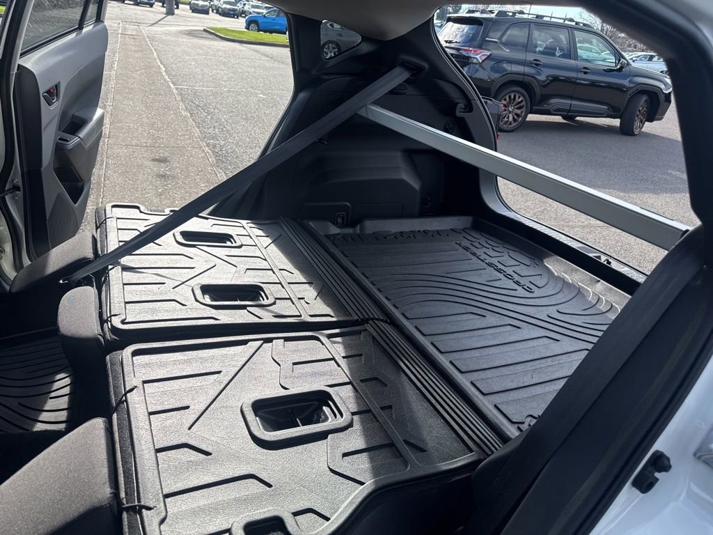 Used 2025 Subaru Crosstrek 2.5i Premium image 16