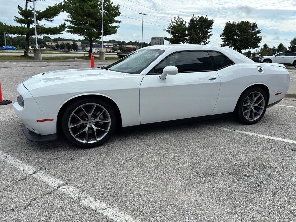 Used 2022 Dodge Challenger GT RWD image 16