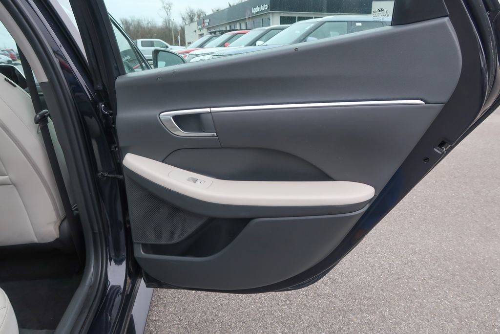 Used 2023 Hyundai Sonata SEL image 16