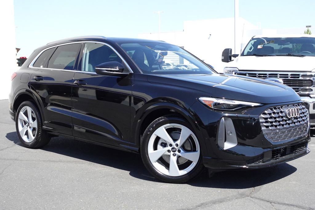 New 2025 Audi Q5 Prestige image 3