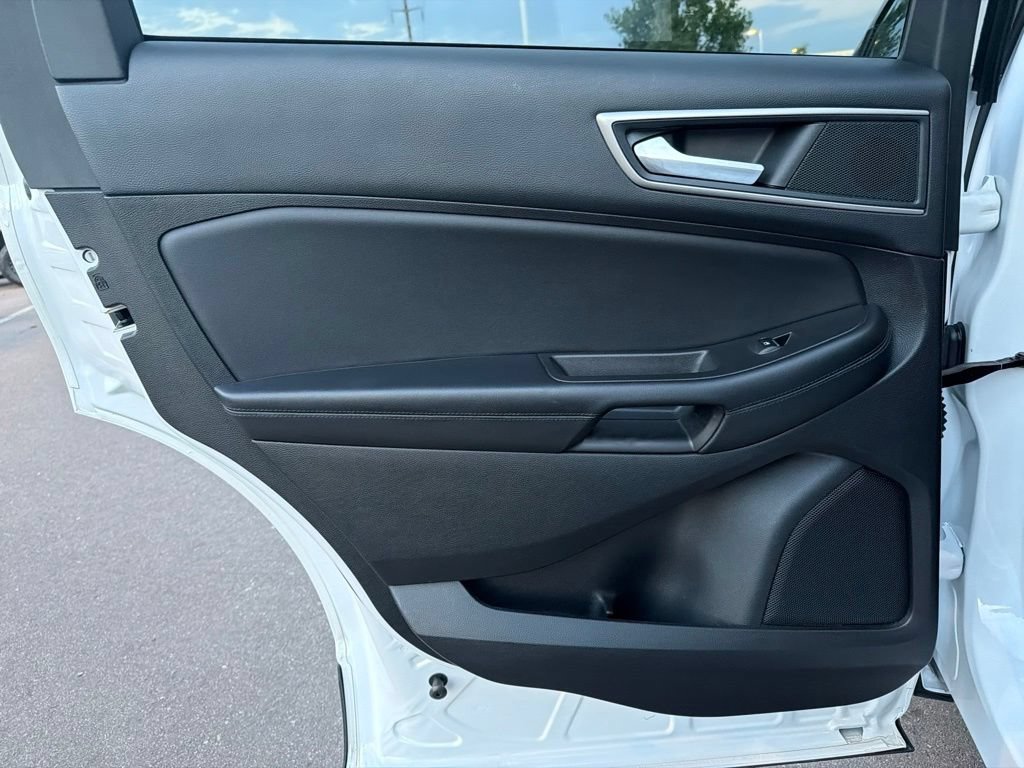 Used 2024 Ford Edge SEL AWD/4WD image 19