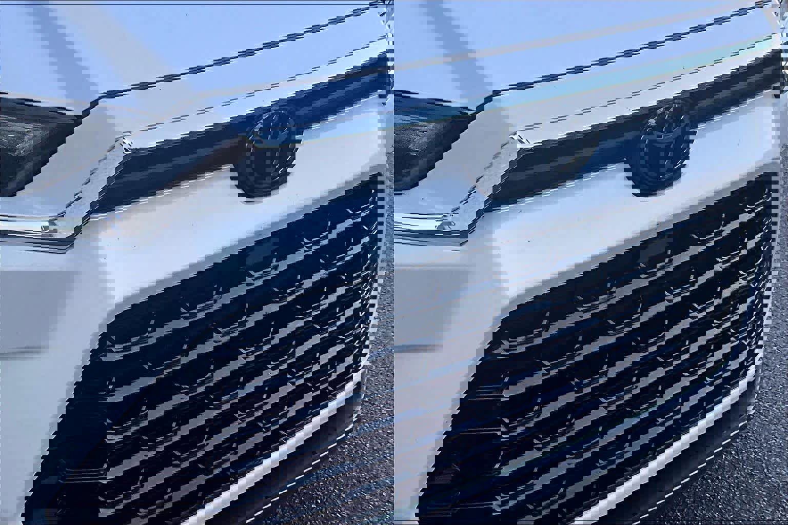 Used 2024 Toyota Grand Highlander Limited image 29