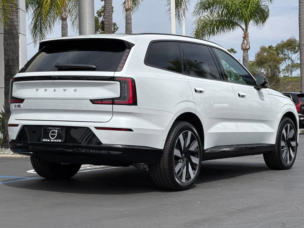 New 2026 Volvo EX90 Plus AWD/4WD image 5