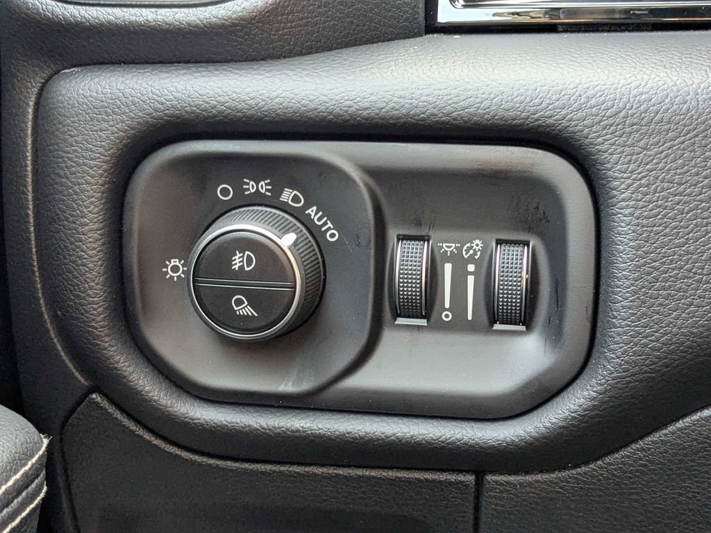 New 2026 RAM 1500 Laramie w/ Night Edition AWD/4WD image 22