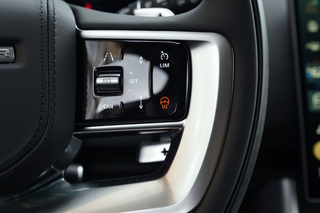 New 2026 Land Rover Range Rover SE AWD/4WD image 17
