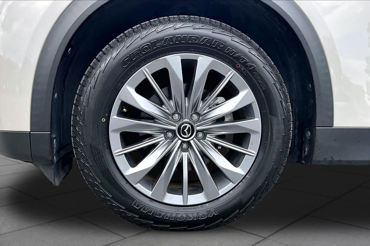 Used 2024 MAZDA CX-90 3.3 Turbo w/ Preferred Package AWD/4WD image 11
