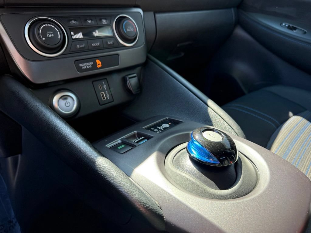 Certified 2024 Nissan Leaf S FWD image 20