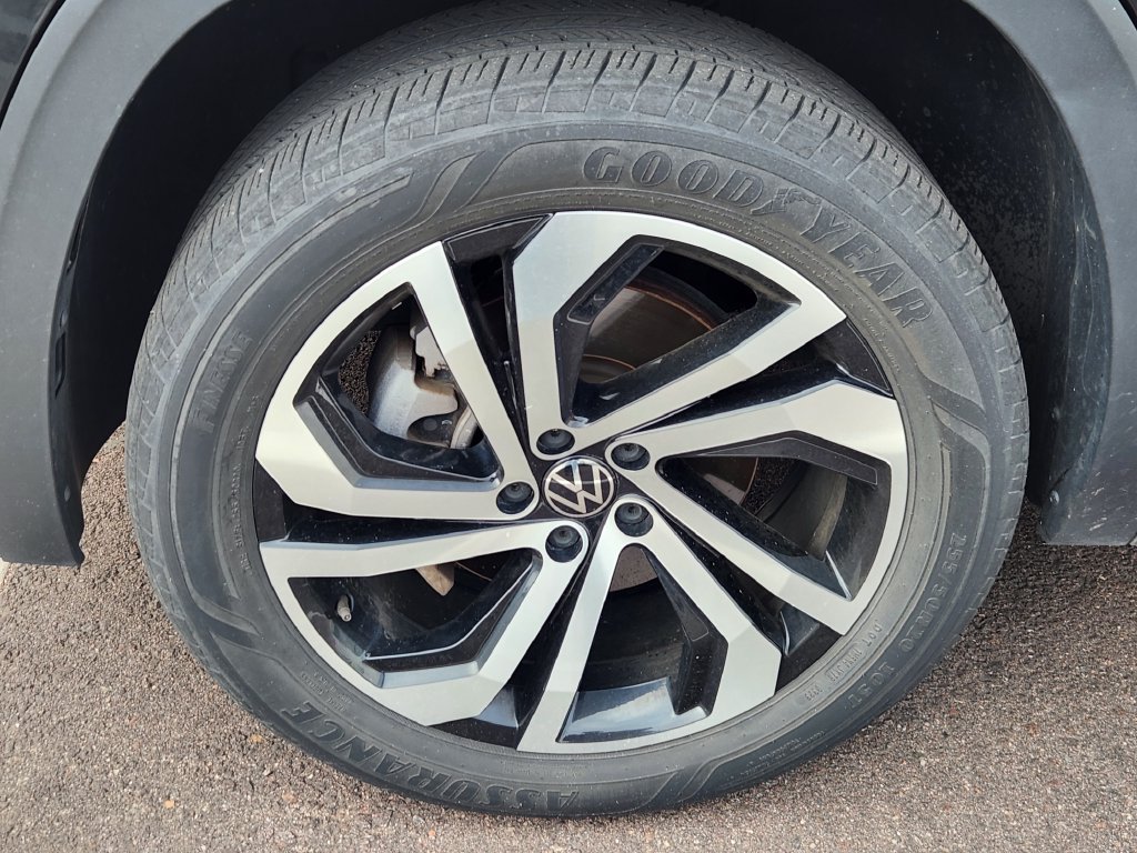 Used 2023 Volkswagen Atlas SEL AWD/4WD image 9