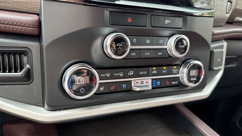 Used 2023 Ford Expedition Limited image 52