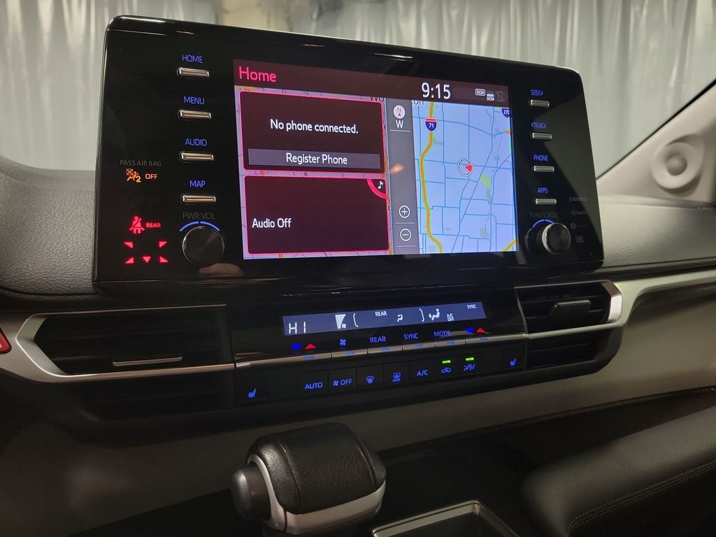 Used 2021 Toyota Sienna XLE image 14