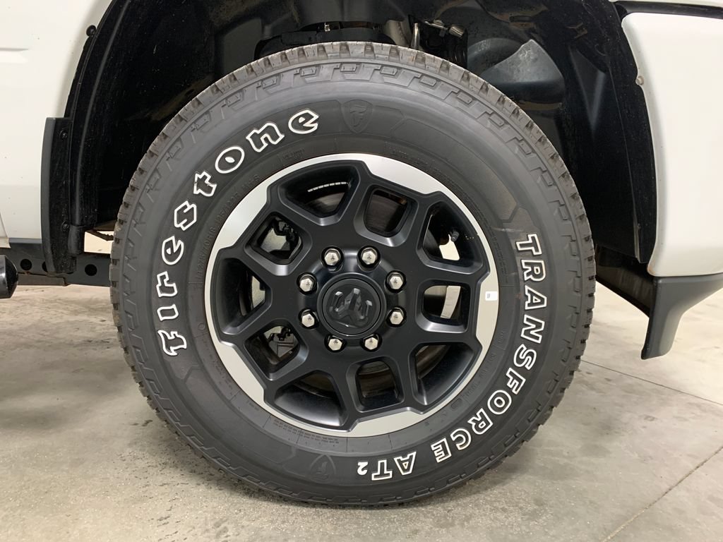 Used 2026 RAM 2500 Laramie AWD/4WD image 13