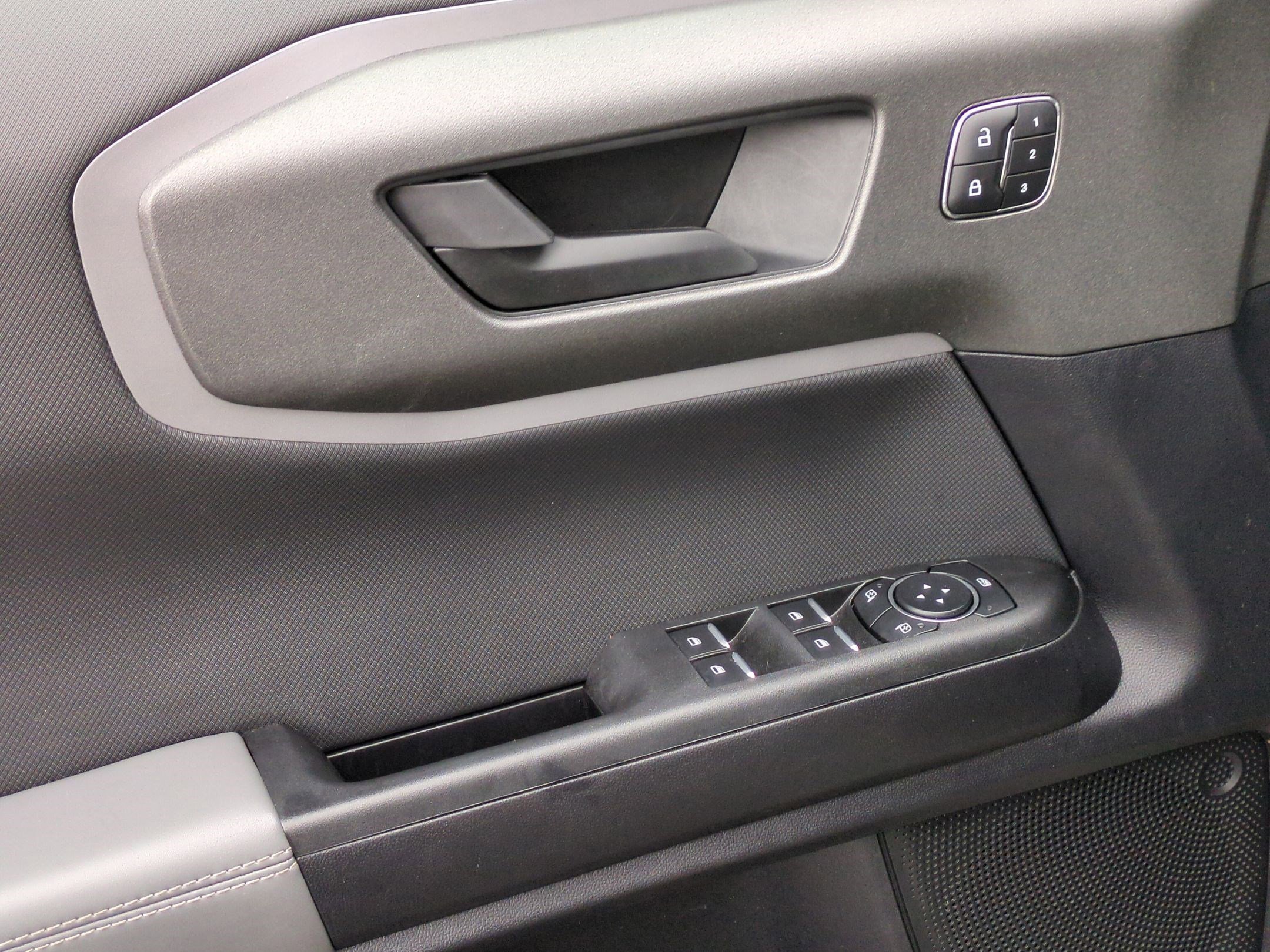 Used 2025 Ford Bronco Sport Badlands image 11