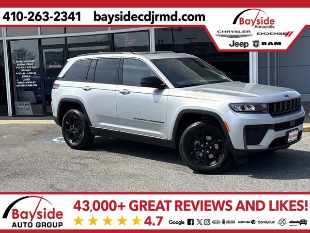 New 2026 Jeep Grand Cherokee Laredo image 1