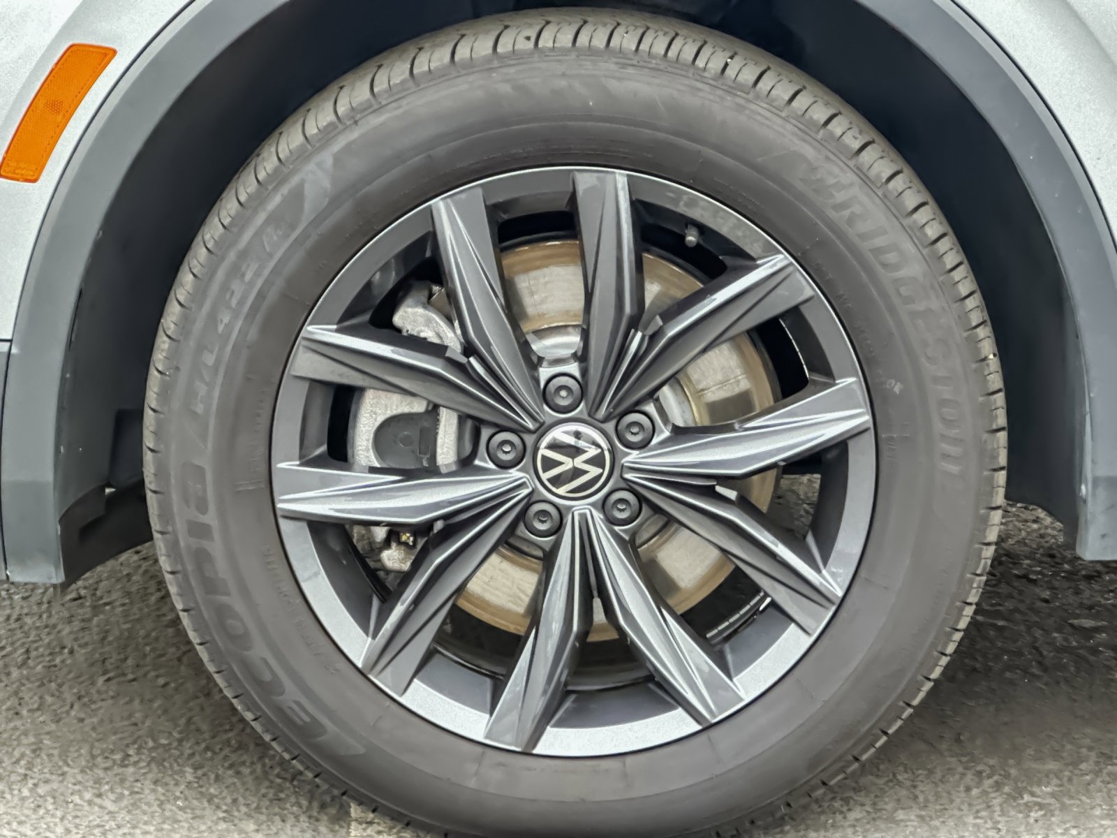 Used 2022 Volkswagen Tiguan SE image 26